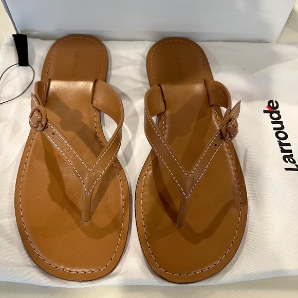 NWT Larroude Mary Kate Flat Sandal, Caramel Leather, Sz 8 - Picture 4 of 9